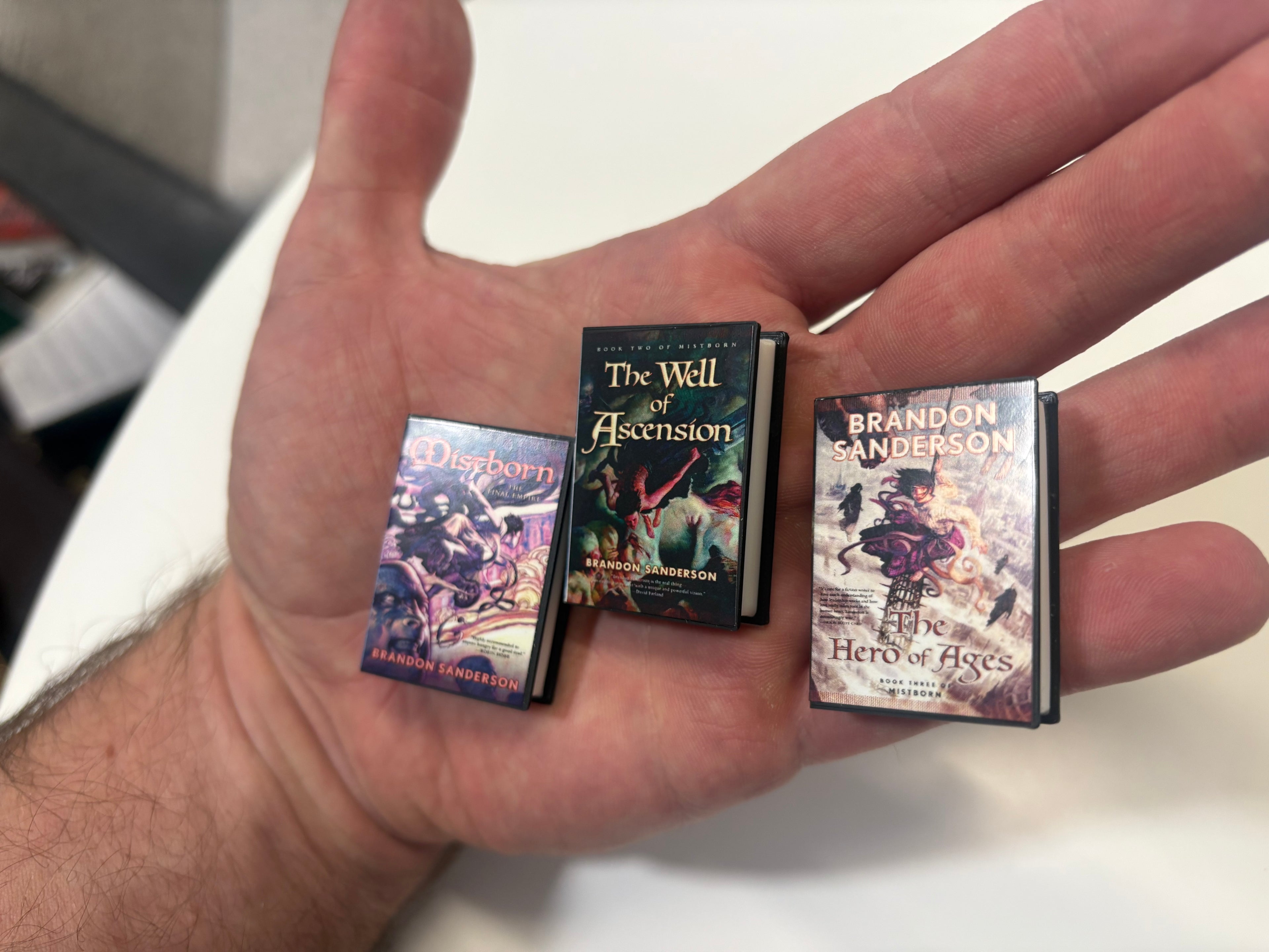 Mistborn Era 1 - Mini Book Magnets (3 books)