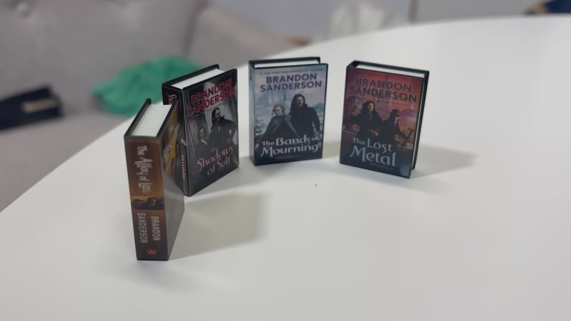Mistborn Era 2 - Mini Book Magnets (4 books)